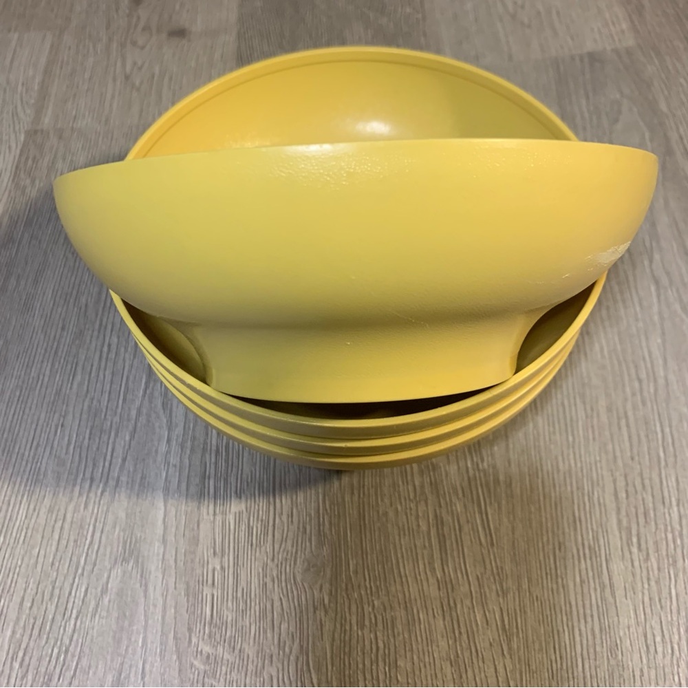 Tupperware 890 Set 4 Harvest Gold Salad Cereal Bowls.  1970s 1980s  Gently Used